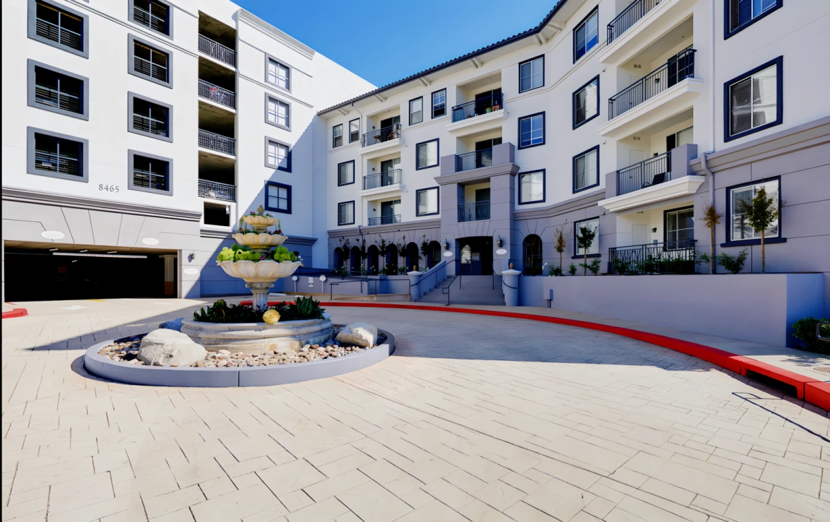 Regents Court 0