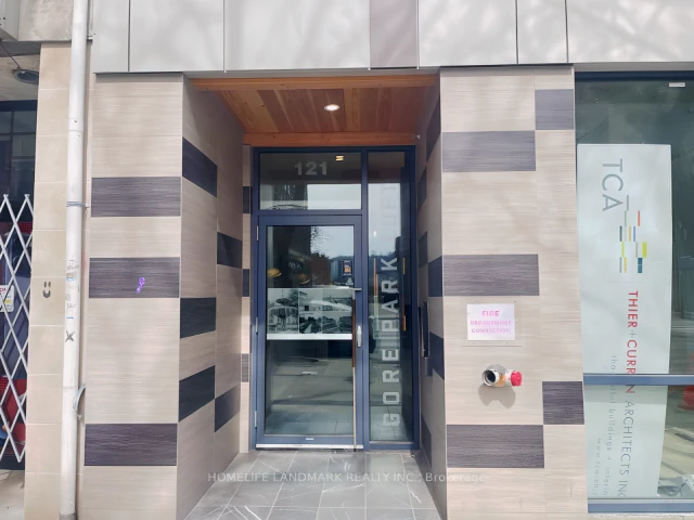 304 121 King St E 1