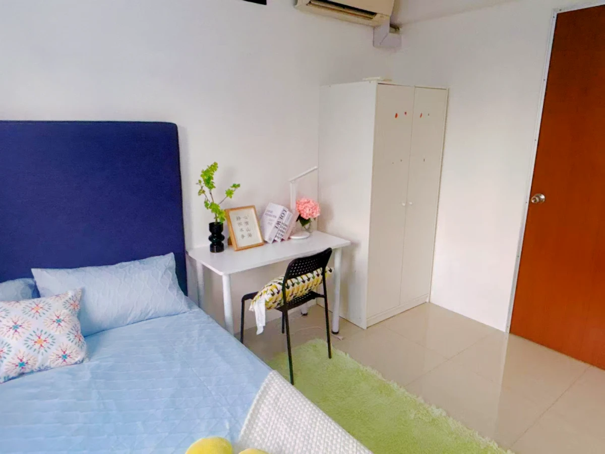 Lucky Plaza Apartment - ZU 0