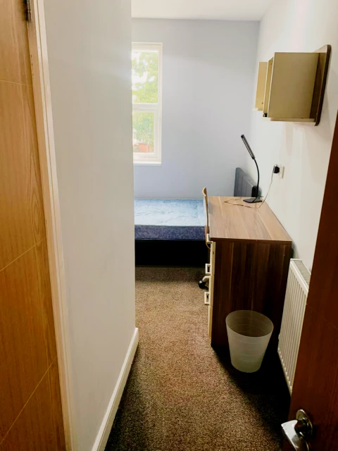 69a Raddlebarn Road 1