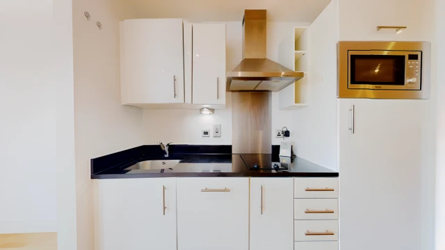 Pinner Road 24202# 4