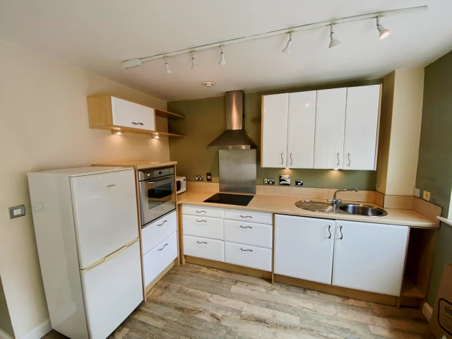Flat 46 , Washington Wharf, B1 1NN 1