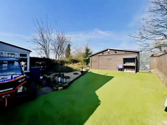 St James Approach 24558# 4