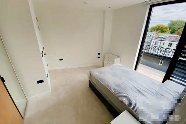HL-One Cluny Mews 2