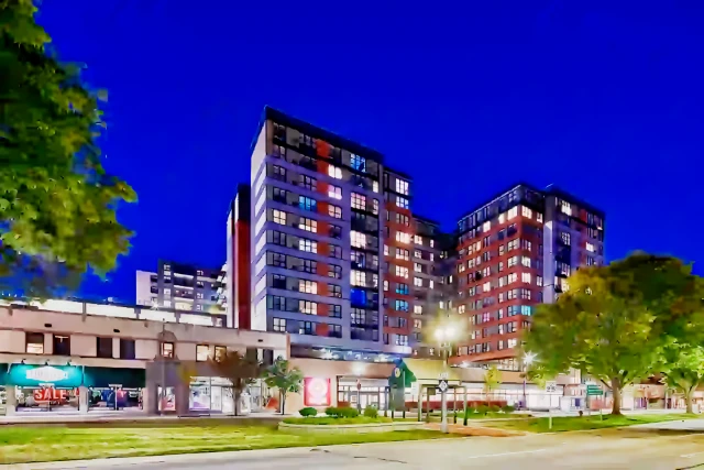 Landmark on Grand River 4