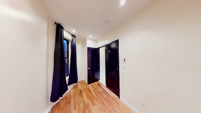 Upper West Side: #1797 2