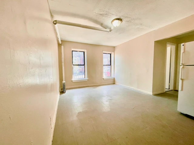 1331 Seneca Ave. 3