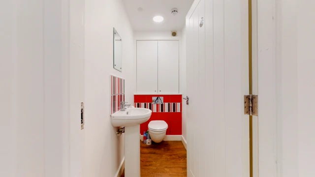 Room 1, Meadow Lane , LE11 1JU 3