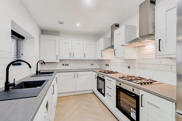 8 Leopold road, L7 3