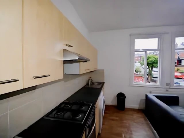 Brudenell Grove 25452# 1