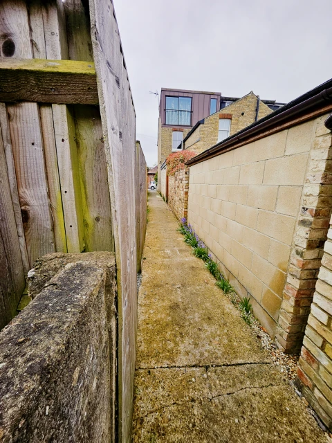 250 Abingdon Rd, Oxford, OX1 4SP 3