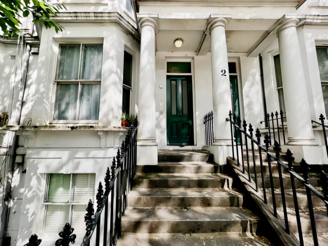 West Cromwell Road 25599# 1