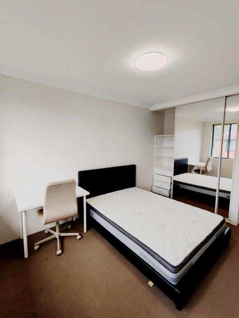 83 Dalmeny Ave 3