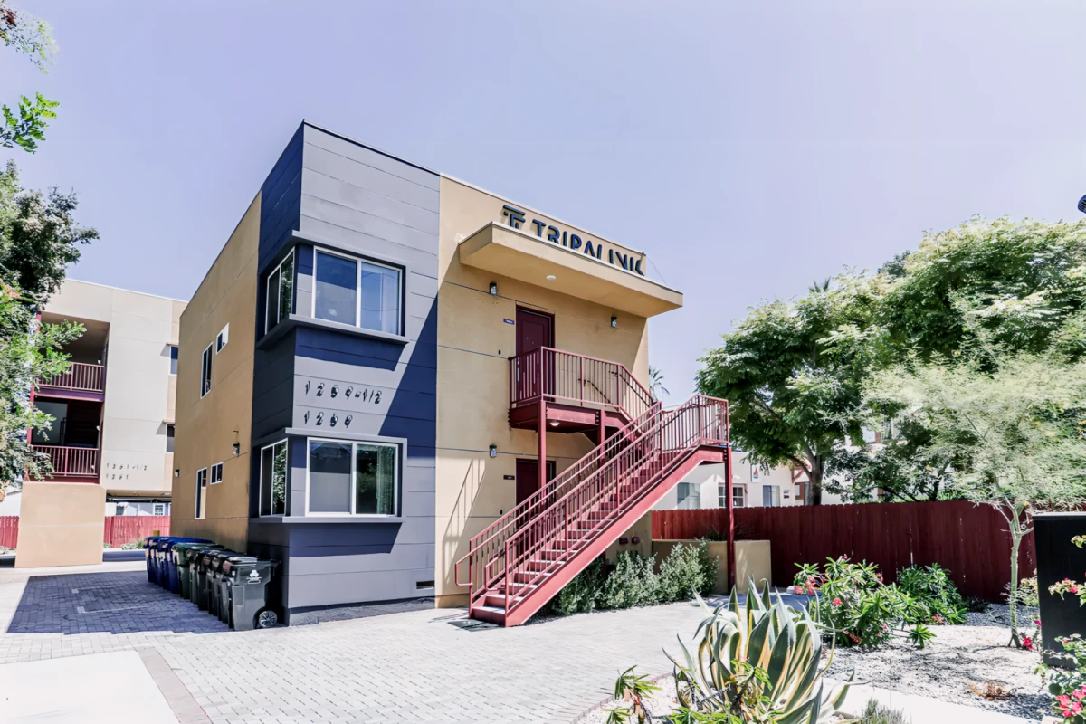 1259 W 36th Pl 0