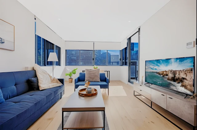 21 Hassall St
