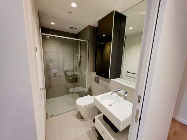 250 Spencer Street 2