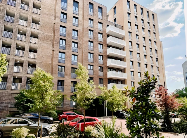 Lakeside Drive 25876# 3