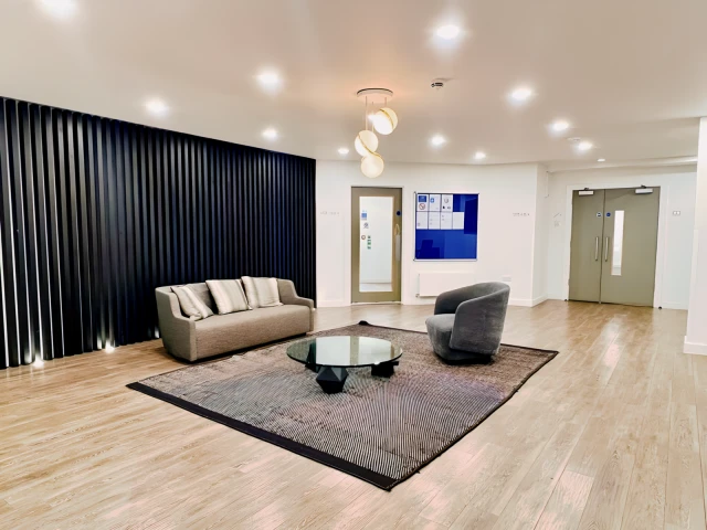 St. Peters Street 25988# 4