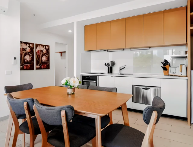 565 Flinders Street - Melbourne student accommodation - Secondary Room of 2B2B