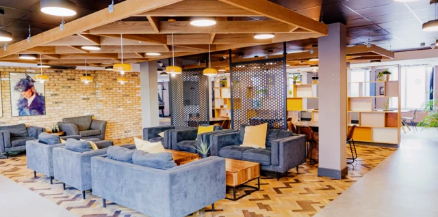 Uit The Heights Birmingham 4