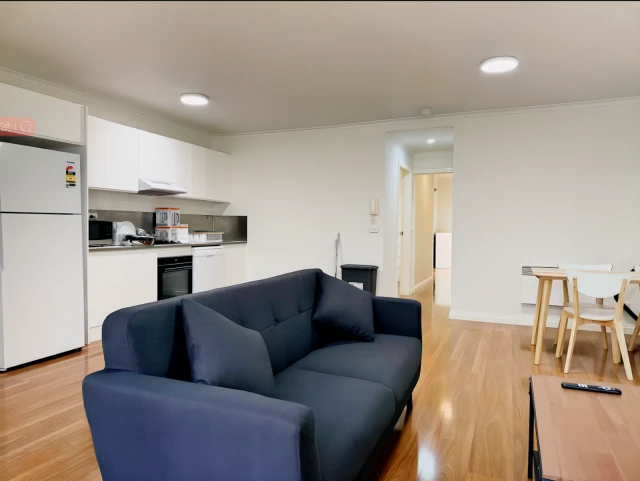 7/43-51 Jeffcott St 3