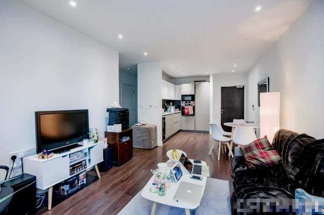 CM-Hadleigh Apartments 3
