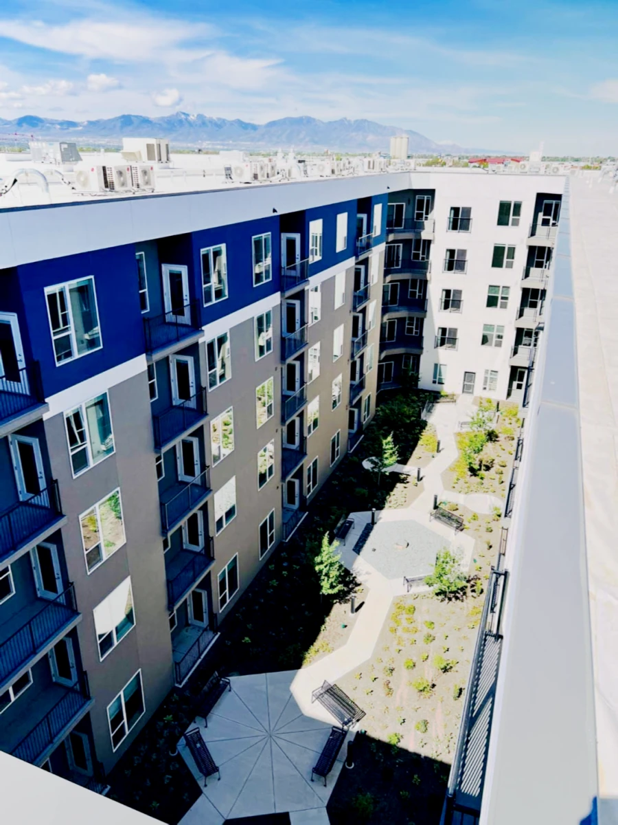 SevenO2 Main Apartments 0