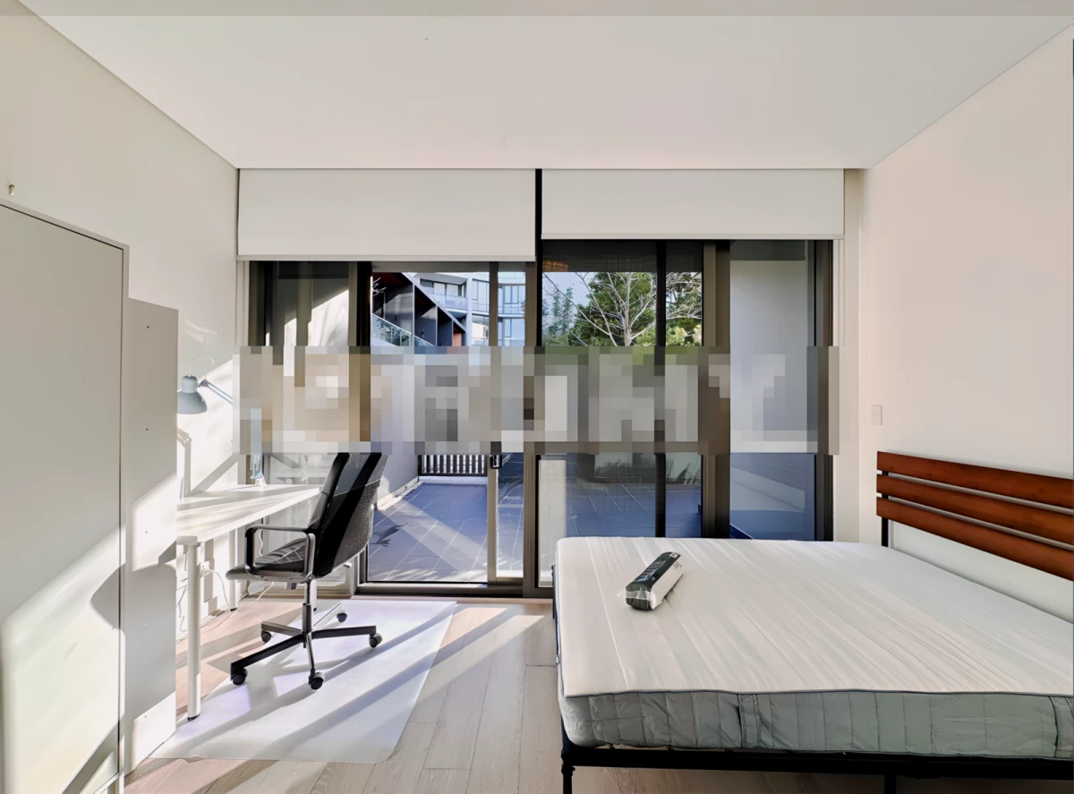 34 Rothschild Ave 0