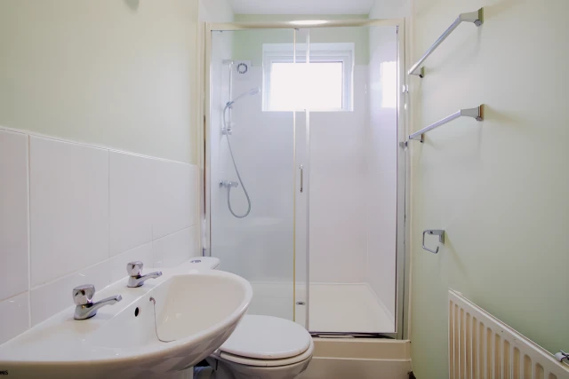 36 Lenton Boulevard 1