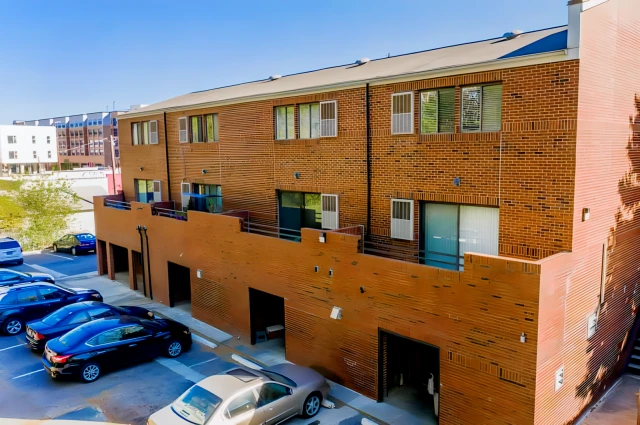 3116 Hillsborough 2