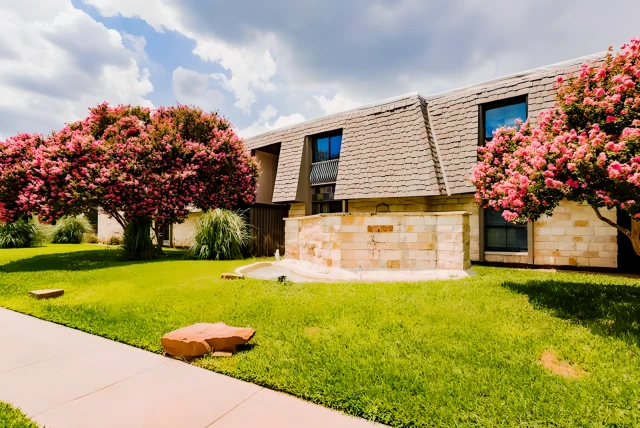 LaVita on Lovers Lane 1