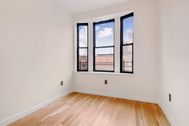 570 West 182nd Street 4