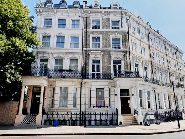 Hogarth Road, Earls Court