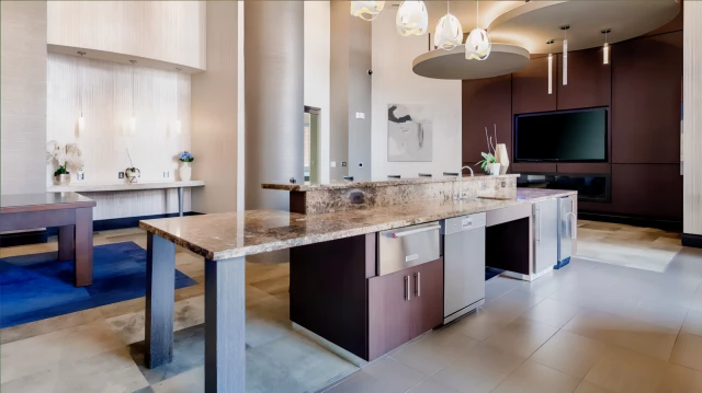 Radiant Fairfax Ridge Apartments 4