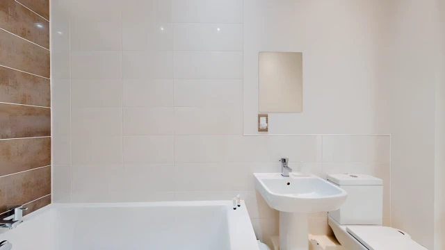 Goodman Street 28022# 4