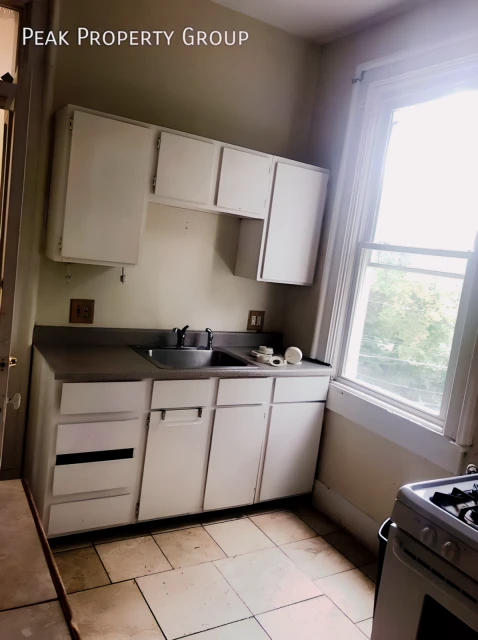 2431 Ohio Avenue, Apt. 4 2