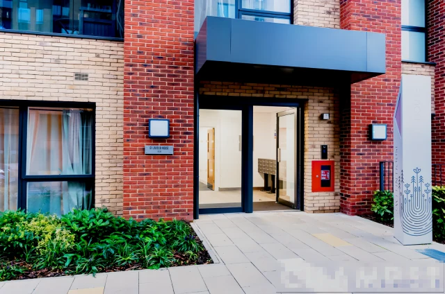 CM-Colindale Gardens 1