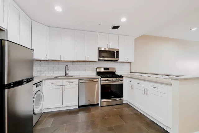 152 Ludlow Street 4
