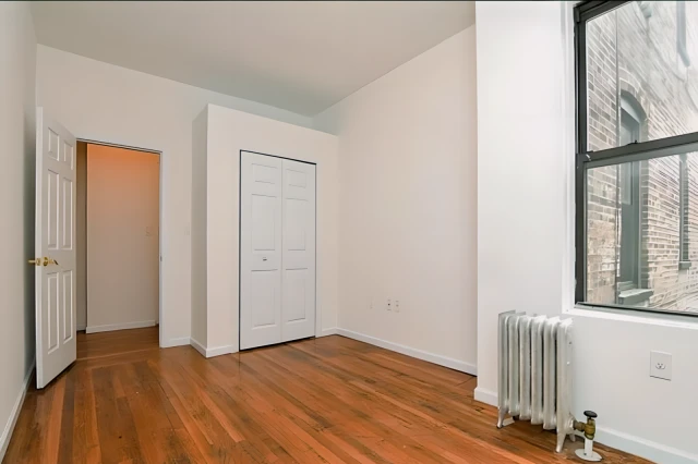 3427 Broadway 1