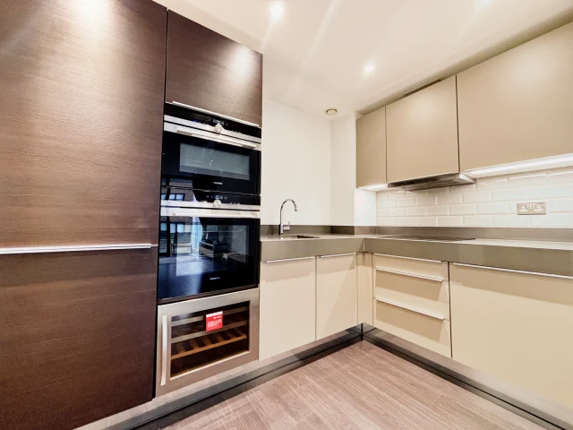 FH-Goodman's Fields 4