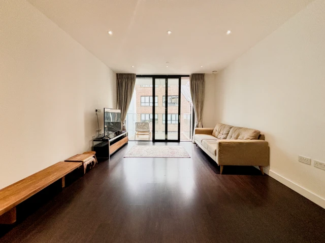 FH-Goodman's Fields 1