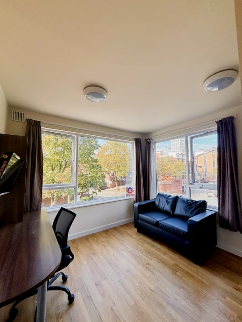 uhomes.com | Student Accommodation, Housing, Flats, Apartments for Rent