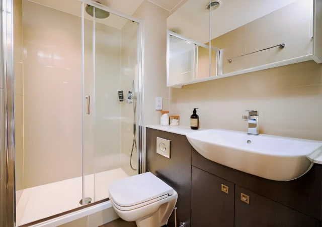 uhomes.com | 学生の宿泊施設、住宅、アパート、賃貸アパート