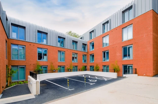 Cube Ealing