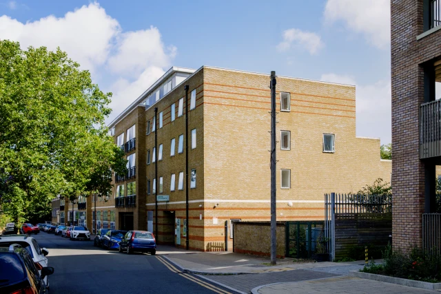 Ewen Henderson Court