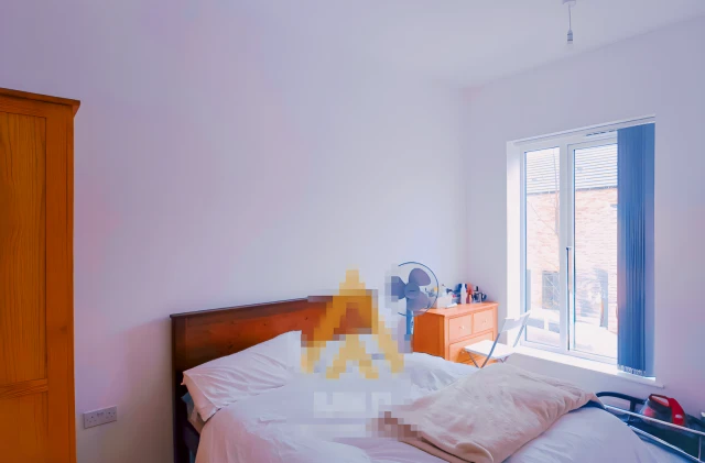 Entire Place·3B2B···59 Parkes Avenue 2