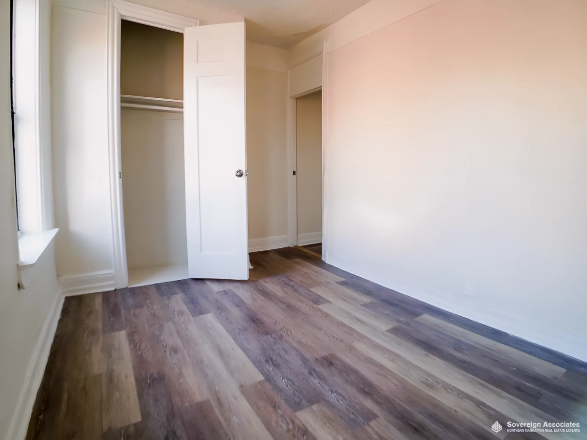 76 Vermilyea Avenue 0