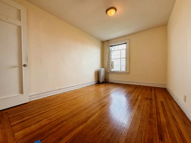 884 Riverside Drive 3