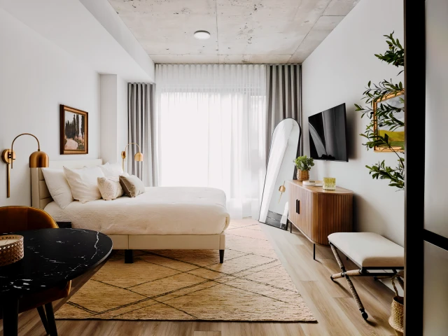 The Emmy Apartments 4