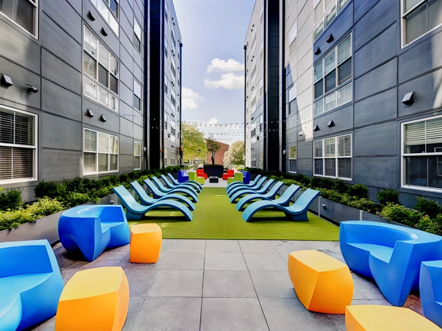 The Suites at Third 4